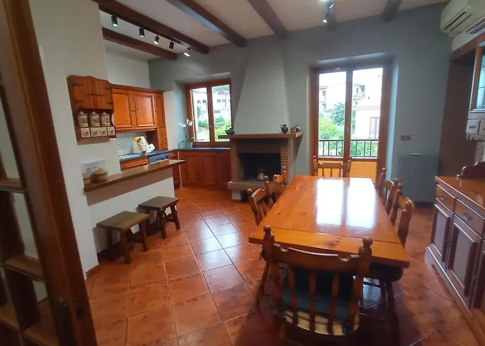 Apartment Grande Su Due Livelli Con Terrazza Rom